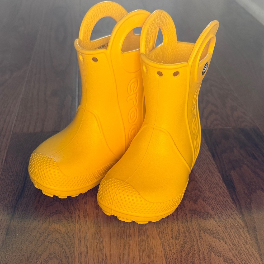 CROCS Kids Bright Yellow Rain Boots C6